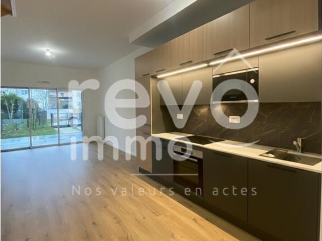 Duplex/maison 3 pièces 71m² avec jardin et parking 71m² Angers