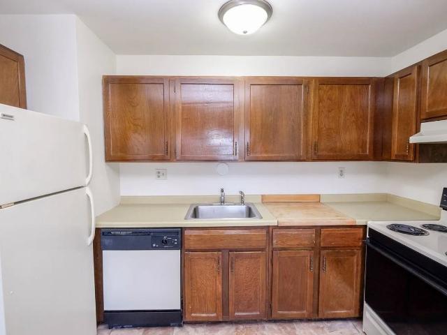 Dupont Ave Apartments | 3513 Studio Apartment for Rent at 3513 Dupont Ave S, Minneapolis, MN 55408 CARAG