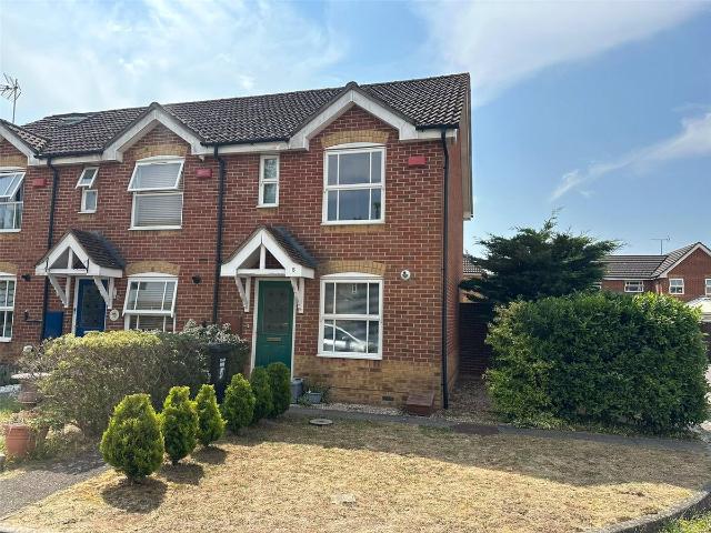 Dupre Close, Cippenham, Slough SL1, 2 bed end terrace house to rent, £1,600 pcm | PrimeLocation