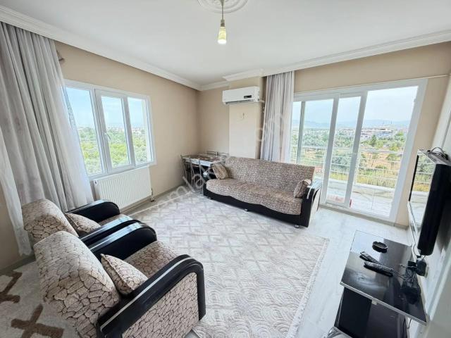 Duru Emlaktan İsabeyli'de Geniş Manzaralı Eşyalı 1+1 Kiralık Daire