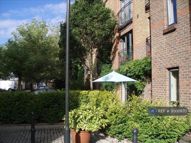 Durward Street, London, E1 2 bed flat to rent £2,600 pcm £600 pw