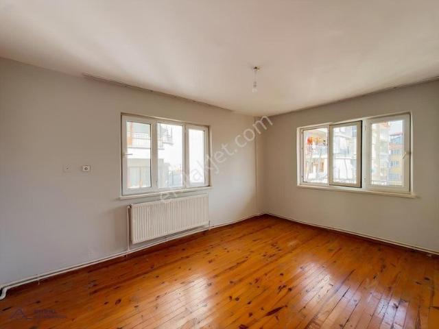 Dur Al Gayrimenkulden Kuşpınarda Kiralık Arakat Daire