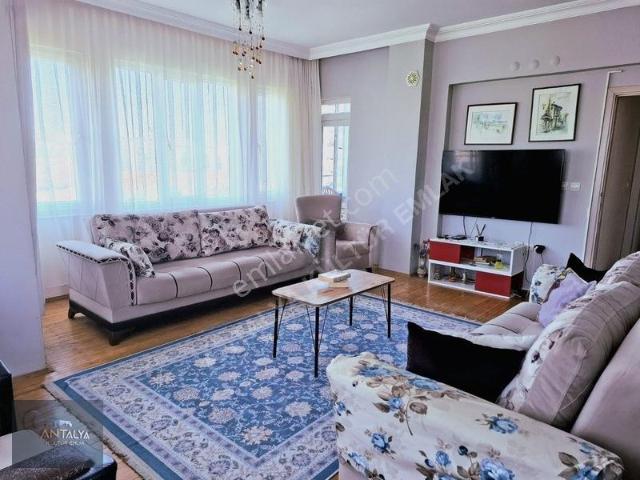 Duraliler Mah.3.kat Asansörlü arakat 2+1 Eşyalı Kiralık Daire