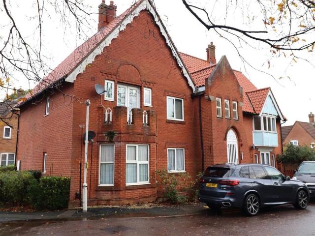 Durban Lane, Basildon, Essex, SS15 2 bed apartment to rent £1,250 pcm £288 pw