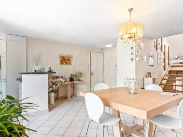 Durchgehende Wohnung Nyon