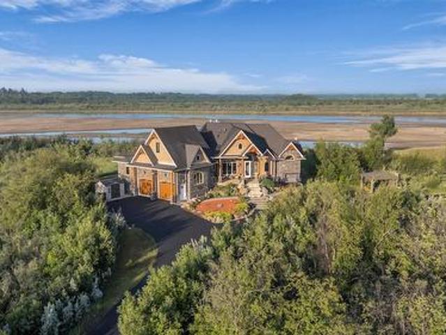 Durette Riverfront Acreage, South Saskatchewan River, SK, S7K 3J6 house for sale | Listing ID SK035418 | Royal LePage