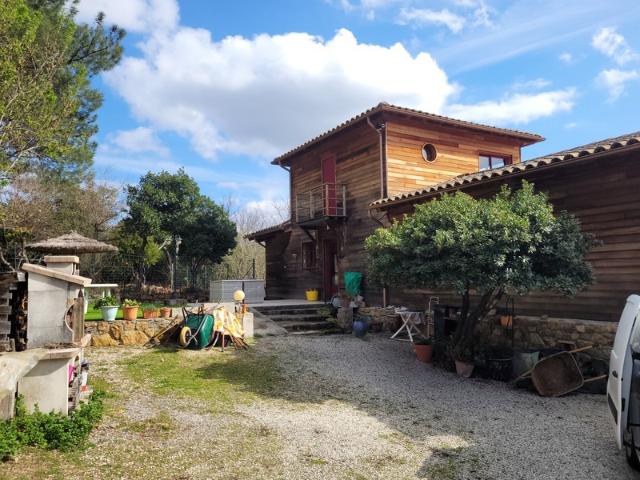 DURFORT 30170 A vendre Maison à ossature bois – 153 m² habitables environ sur 4000 m² de terrain et 189m² d'annexes