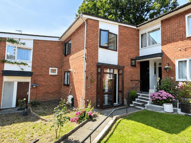Durford Crescent, SW15 4AU 4 bed terraced house to rent £2,800 pcm £646 pw