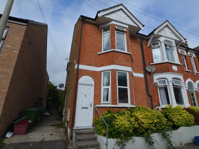 Durham Road, Kent DA14, 1 bed maisonette to rent, £1,300 pcm | PrimeLocation