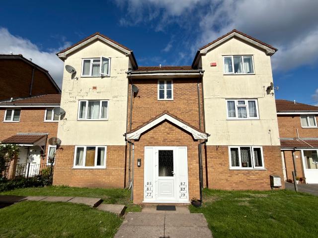 Durham Road, Rowley Regis B65, 2 bed flat to rent, £800 pcm | PrimeLocation