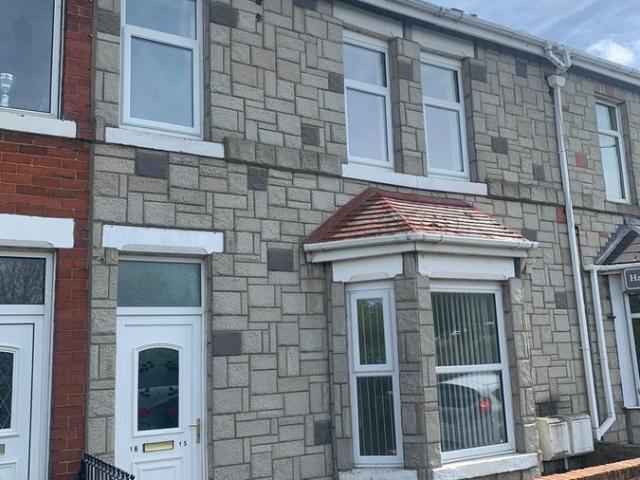 Durham Terrace, Silksworth Sunderland SR3, 2 bed flat to rent, £575 pcm | PrimeLocation