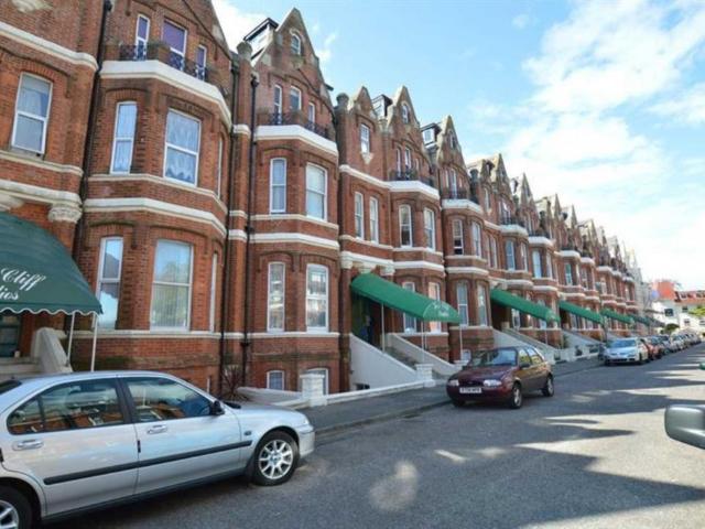 Durley Gardens, Bournemouth BH2 1 bed flat to rent £895 pcm £207 pw
