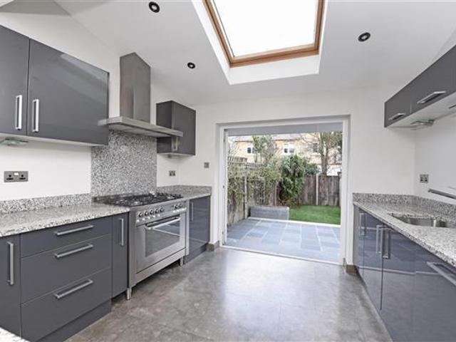 Durnsford Avenue, Wimbledon Park, SW19 4 bed terraced house to rent £4,500 pcm £1,038 pw