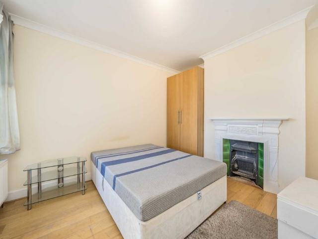 Durnsford Road, Wimbledon, SW19, London