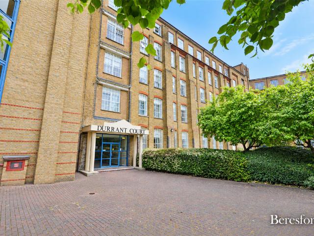 Durrant Court, Brook Street CM1, 2 bed flat to rent, £1,250 pcm | PrimeLocation