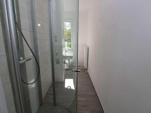 Duschen war noch nie so einfach. EG Wohnung mit bodengleicher Dusche!