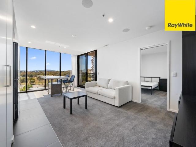 DUSK till Dawn Flawless & Furnished Belconnen Apartment