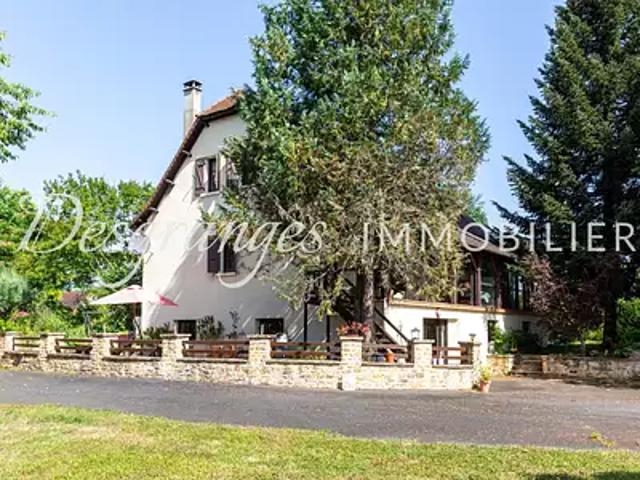 Dussac 24270 Achat / Vente maison 8 pièces t8 piscine terrasse