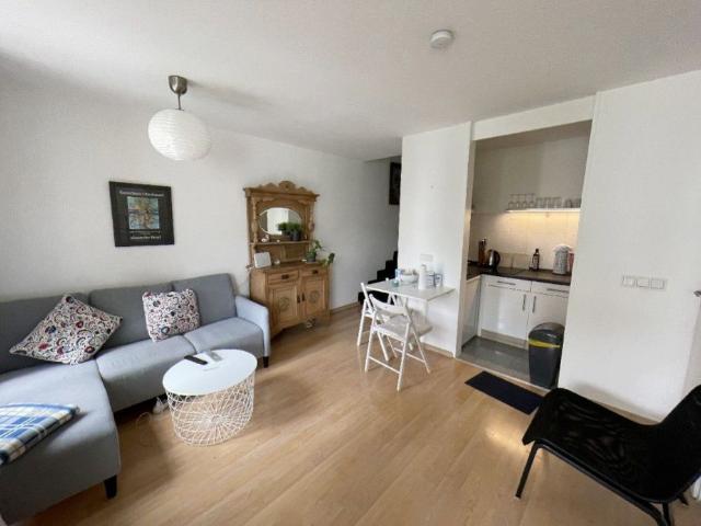 Düsseldorf Unterbilk! Apartment! Ruhig mit Balkon und Lift und Einbauküche!