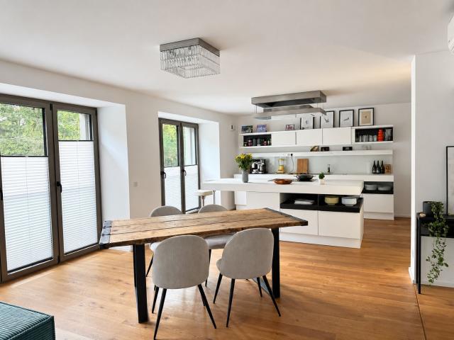 Düsseldorf/Pempelfort High quality Maisonette Apartment with Courtyard Garden View