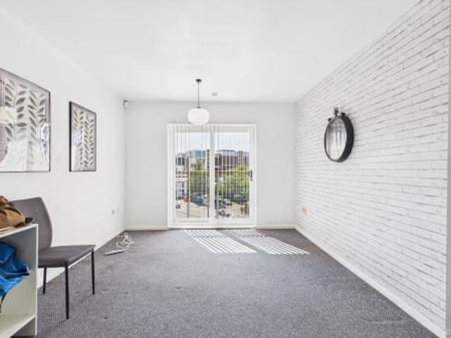 Dutton Court, Warrington, WA1