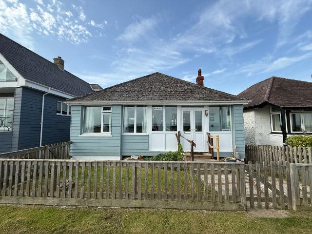Duver Road, Seaview PO34, 3 bed bungalow to rent, £1,700 pcm | PrimeLocation