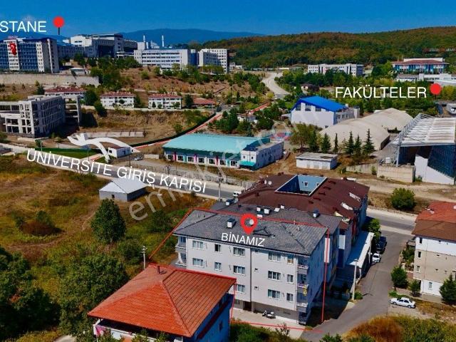 Düzce Üniversitesine 50 Mt Mesafe Eşyalı Geniş 1+1 Kiralık Daire