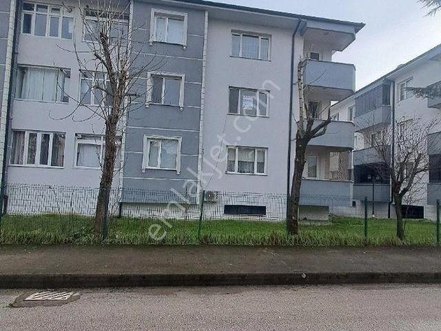 düzce Uzunmustafa Mh Kiralık 3+1 Arakat Daire