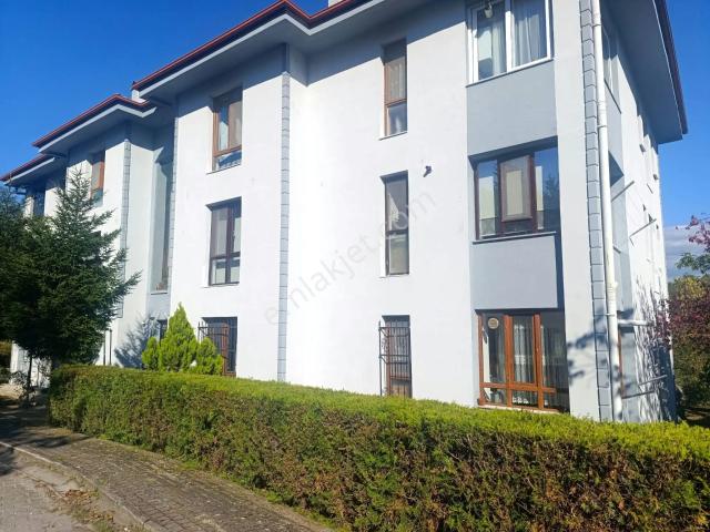 Düzce Çamlıevler Mahallesi'nde 2. Bölge Doğa İçinde 3+1 Eşyalı Kiralık Daire