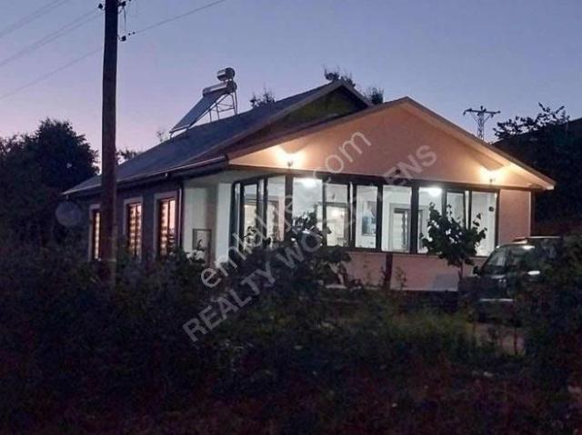 Düzce Gölyaka Bakacak Köyünde Satılık Arsa Ve Müstakil Ev