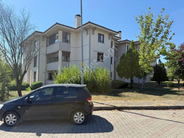Düzce Güzelbahçe Mh. 10. Bölgede 3+1 Kiralık Daire