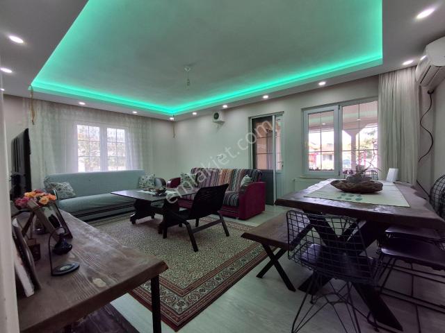 Düzce Merkez Ozanlar Mah. 4+1, Net:220m² Müstakil Satılık Ev.