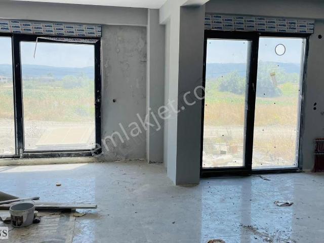 Düzce Sallar Mah 270 M2 Lüks Satılık Villa