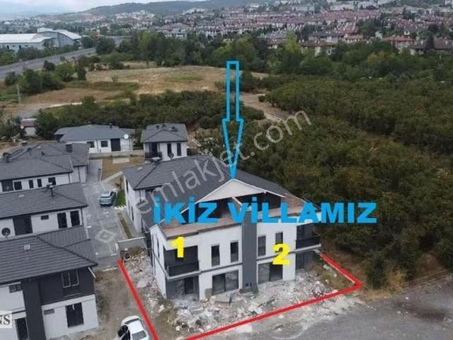 Düzce Sallar Mah 270 M2 Lüks Villa