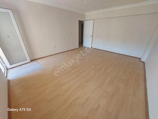 Dyk Est Emlaktan Dalaman Merkezde Dükkan Üstü 1. Kat Kiralık 110 M² Kapalı Mutfaklı 2+1 Daire