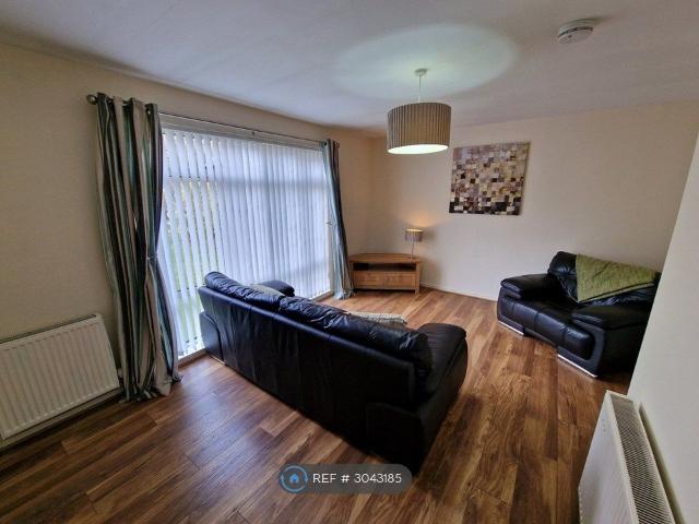 Dykes Road, Penicuik EH26, 2 bed terraced house to rent, £1,050 pcm | PrimeLocation