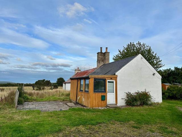 Dykeside Cottages, Alves, Forres, Moray 2 bed semi detached house to rent £725 pcm £167 pw