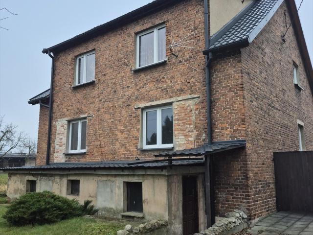 Działka 1787 m² z domem i pełnym uzbrojeniem w Gliwicach