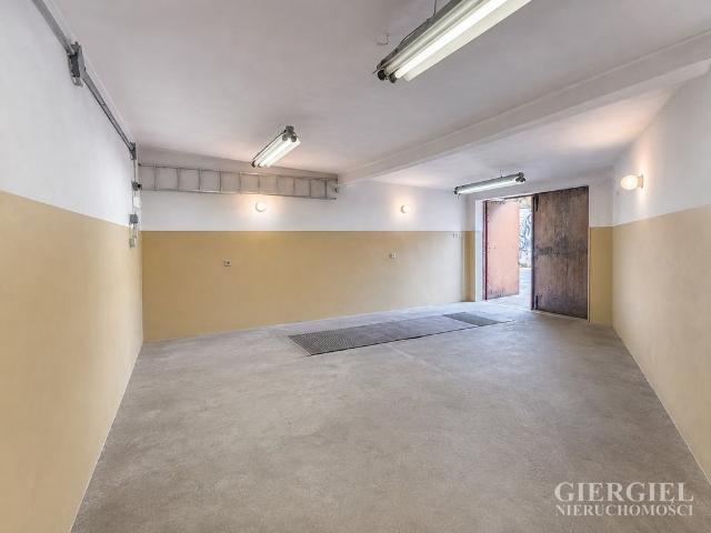 Działka 37 m² z garażem możliwość przechowywania 2 aut