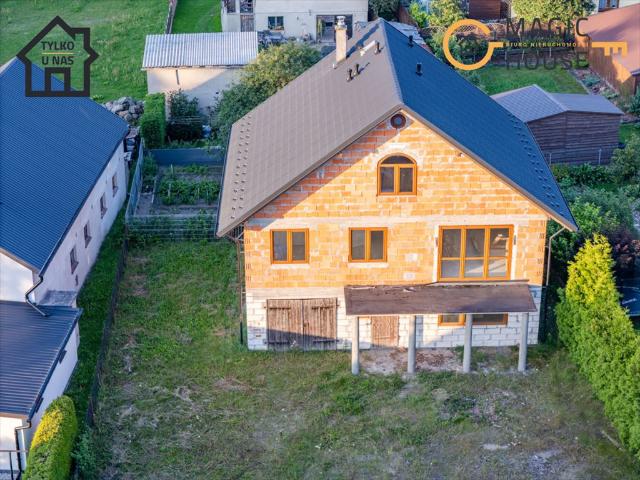 Na sprzedaż przestronny dom 241 m² z potencjałem inwestycyjnym