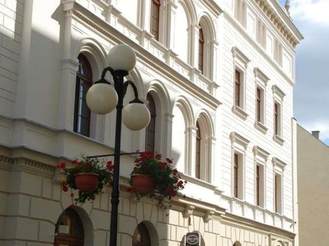 Wynajmę komfortowe biuro 21 m² na Rynku w Dzierżoniowie