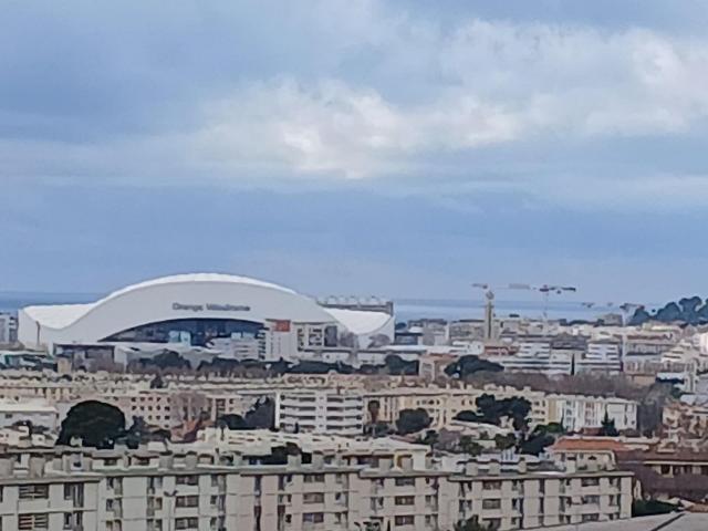 E00110073L T2 FAUVIERE 106200 € 62 RUE PIRERRE DOIZE 13010 MARSEILLE