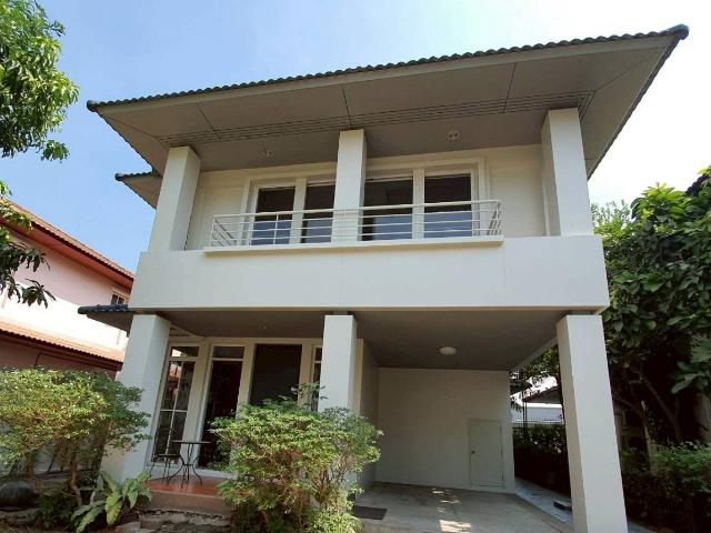 #E103 รหัสเดิม S1592 160369 ให้เช่าบ้าน Bangkok Villa