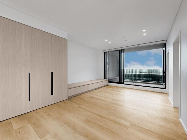 E2305/239 Merrylands Road, Merrylands | Village Property