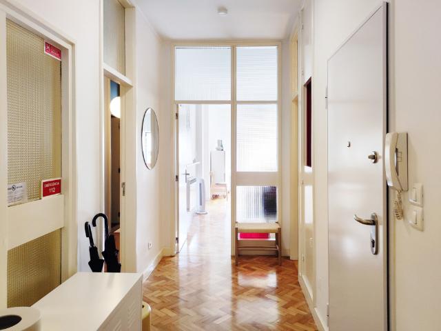 E36 | Spacious Family Apartment | Free Parking