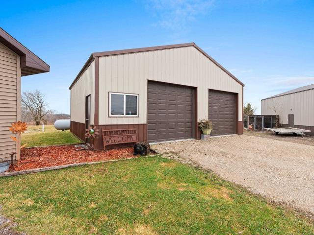 E5528 HANSON Road