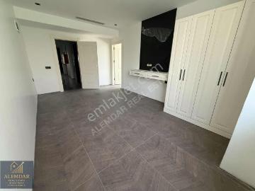 E5 Yanı Rezidans İçerisinde Kiralık Home Offıce Fırsatları!
