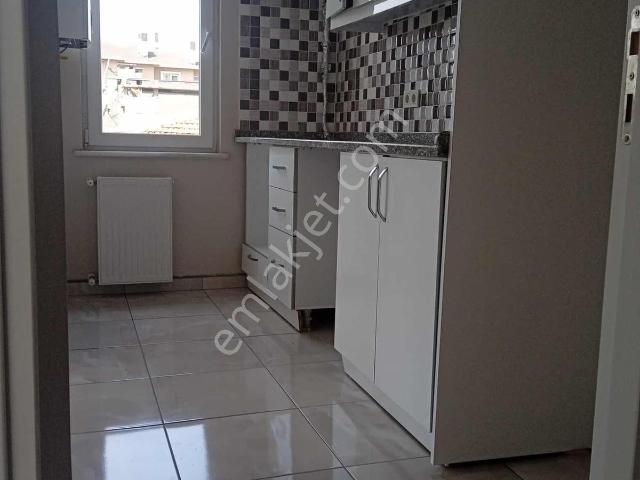 E5e Metroya 15dakika Yürüme Ulaşımrahat Arakat 2+1