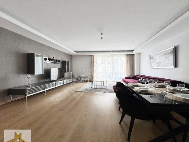E5'e Yakın Havuzlu Site İçerisinde Eşyalı 1+1 Satılık Daire !