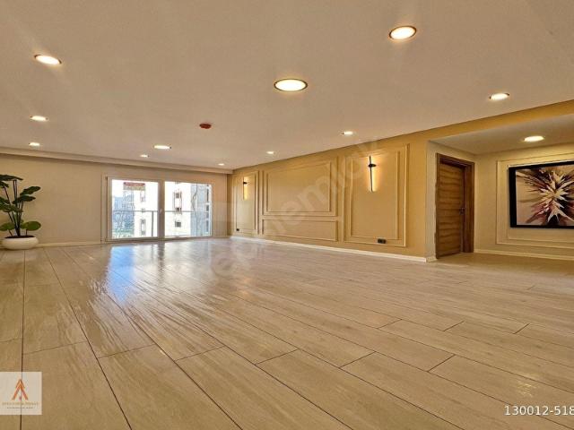 E5'E YAKIN SİTEİÇİ GÜVENLİKLİ OTOPARKLI ACİL SATILIK 1+1 DAİRE !